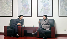 陳愛林市長(zhǎng)、艾可知主任會(huì)見省遠(yuǎn)景智庫(kù)專家一行